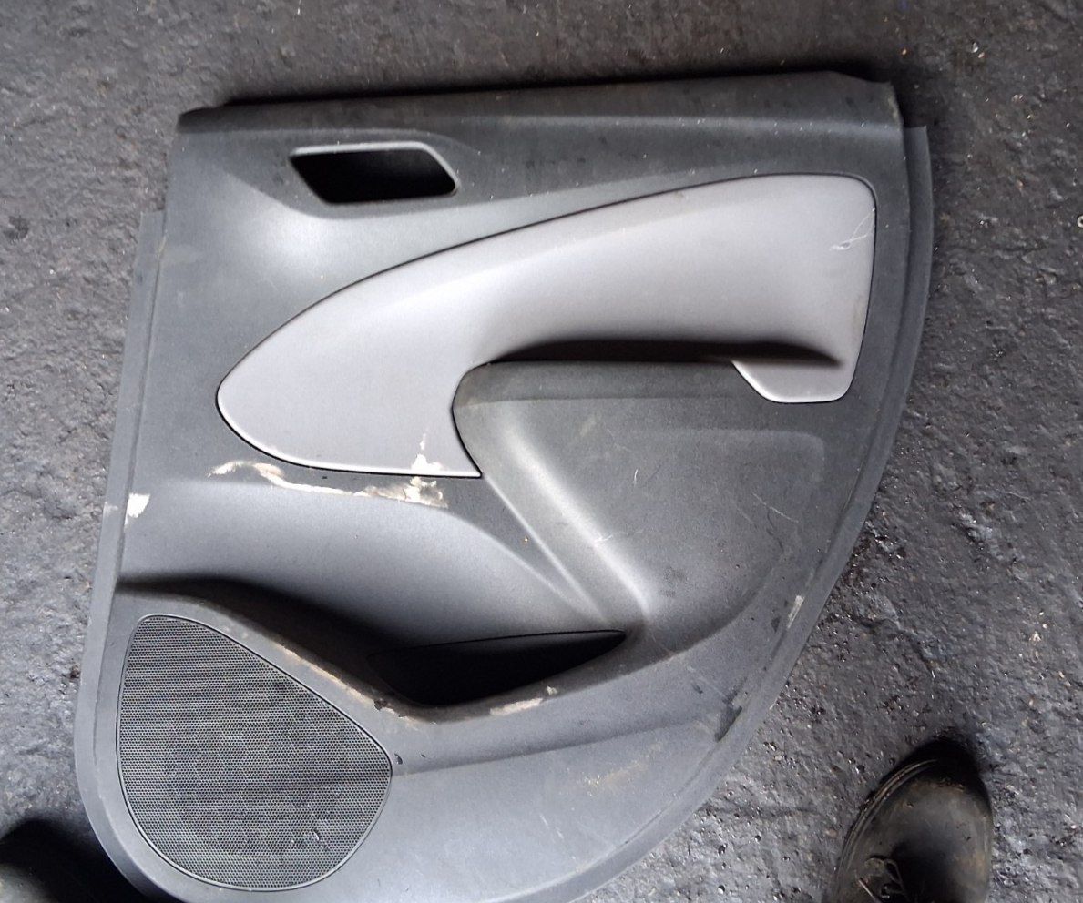 2018 VAUXHALL CROSSLAND OSR DRIVER SIDE REAR INNER DOOR CARD 1736209X