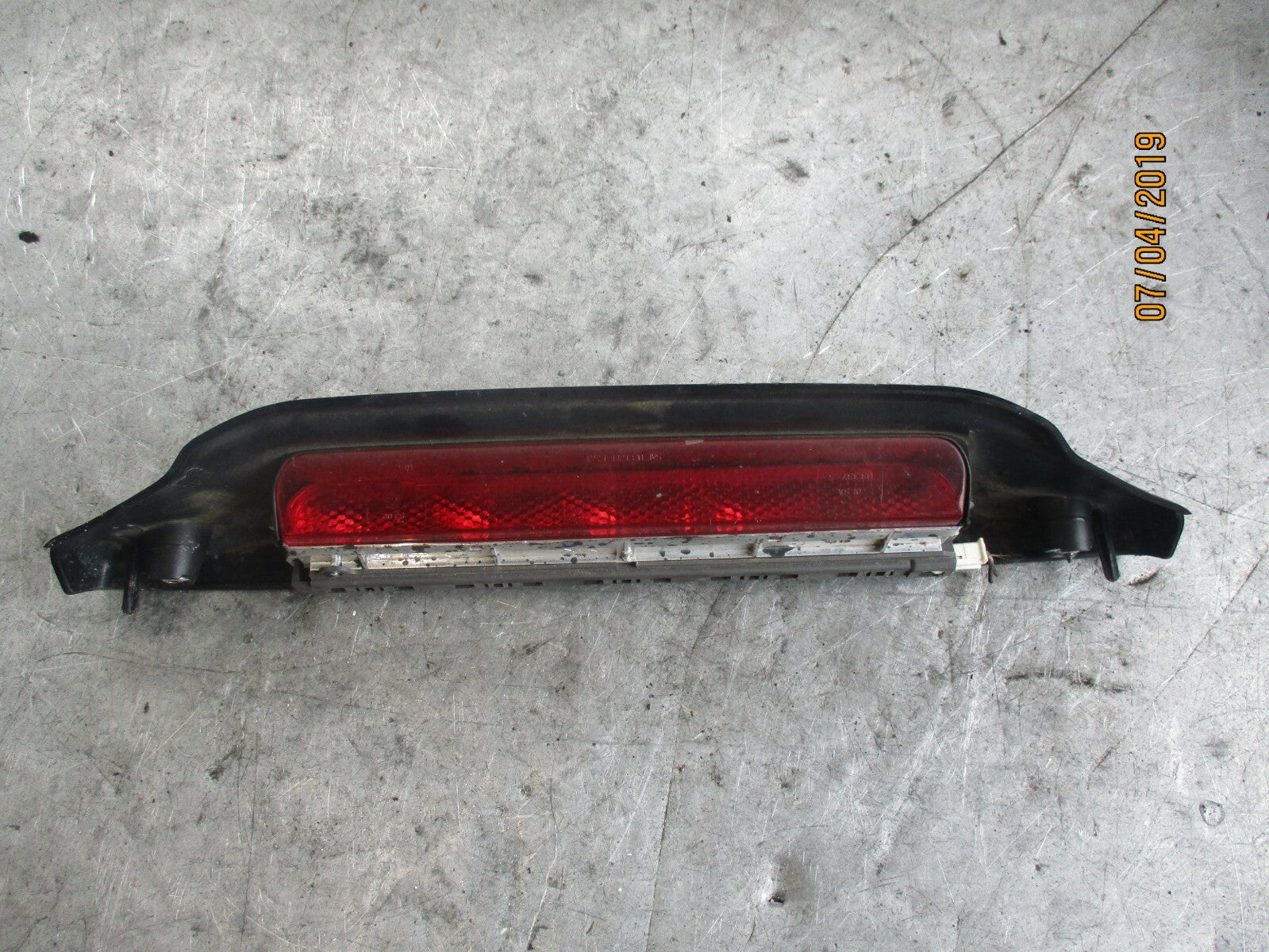 FORD KA RU8 (MK2) FIAT 500 TAIL GATE BOOT LID LIGHT BRAKE LIGHT 735473185