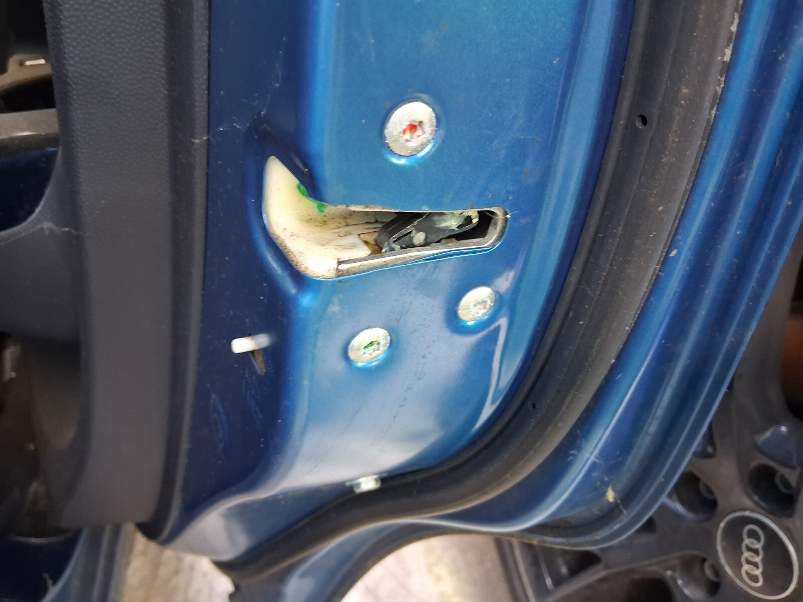 2016 MITSUBISHI MIRAGE MK6 OSR DRIVER SIDE REAR RIGHT DOOR LOCK MECHANISM