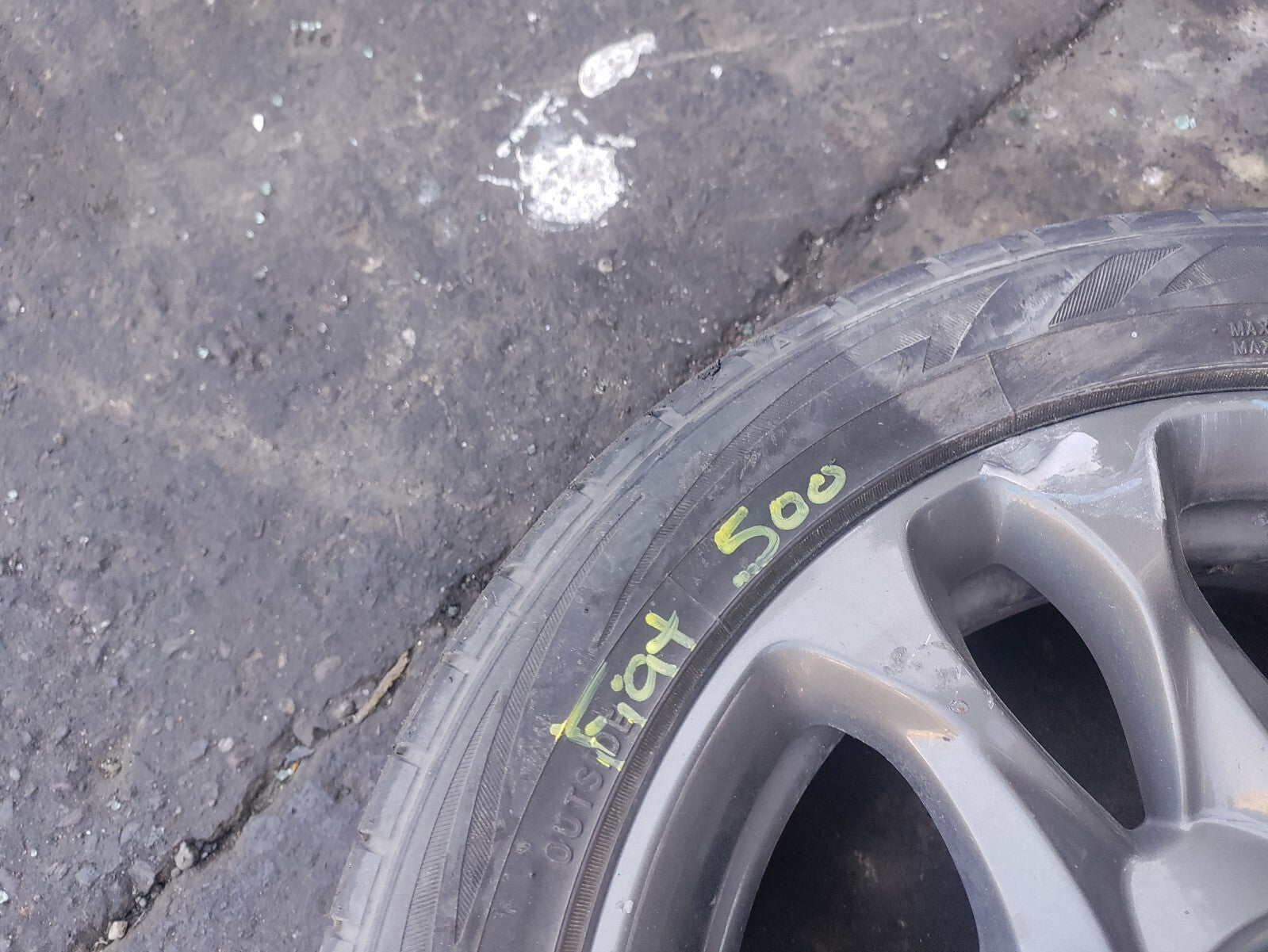 FIAT 500 2014 15 INCH ALLOY WHEEL WITH TYRE 185/55R15