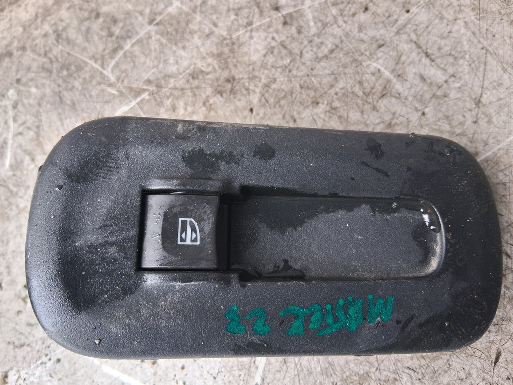 2023 RENAULT MASTER MK3 NSF PASSENGER SIDE FRONT WINDOW CONTROL SWITCH 2444203X