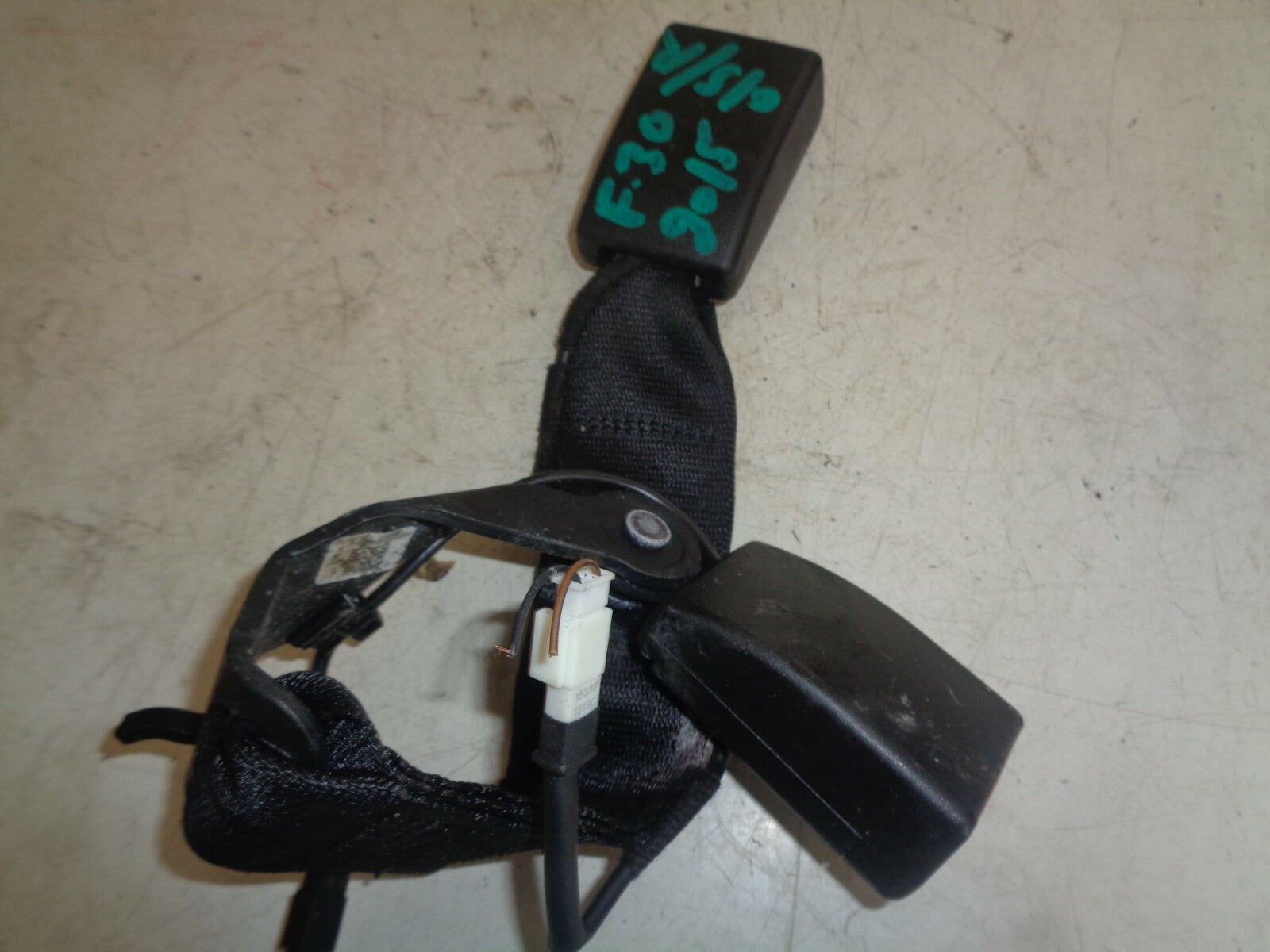 BMW 3 SERIES F30 2015 REAR MIDDLE SEAT BELT BUCKLE 7375448