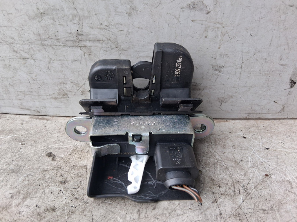 2010 SEAT LEON MK2 FACELIFT REAR BOOT LOCK CATCH MECHANISM 1P9827645