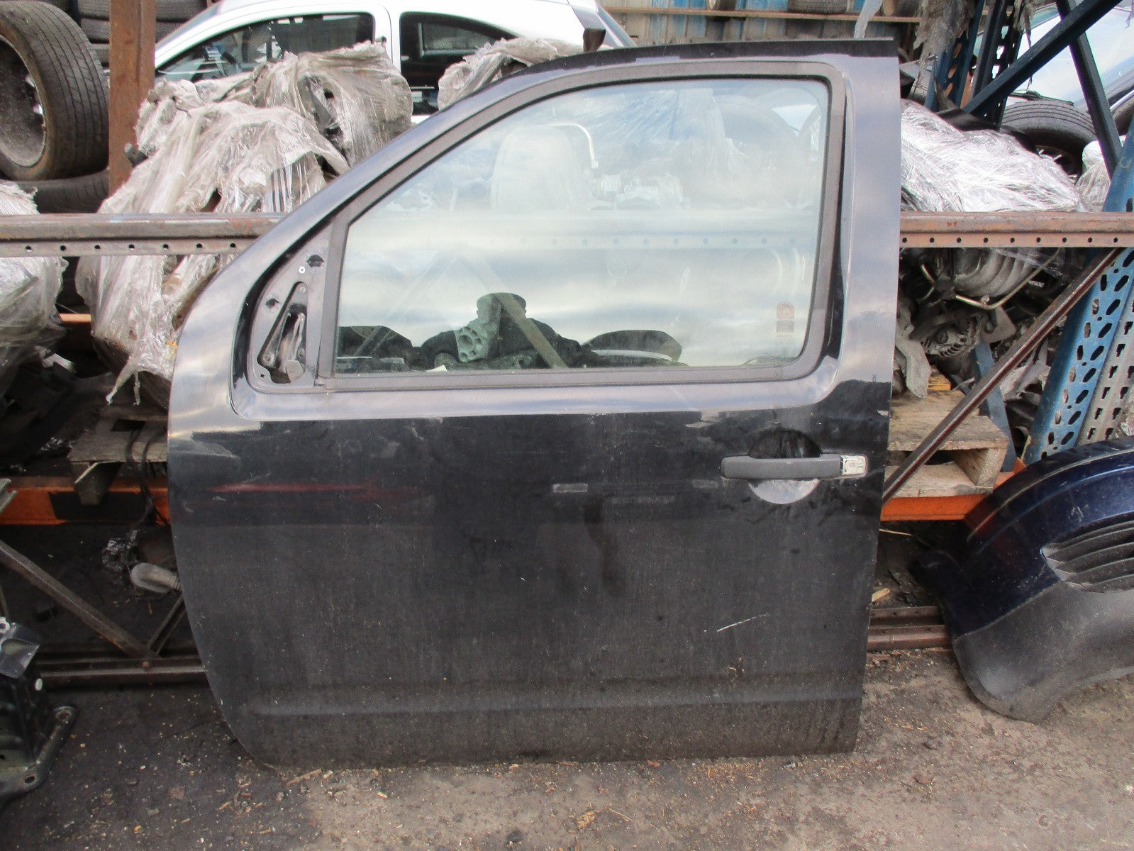NISSAN NAVARA D40 MK2 2009 NSF PASSENGER FRONT DOOR GNO NISSAN BLACK