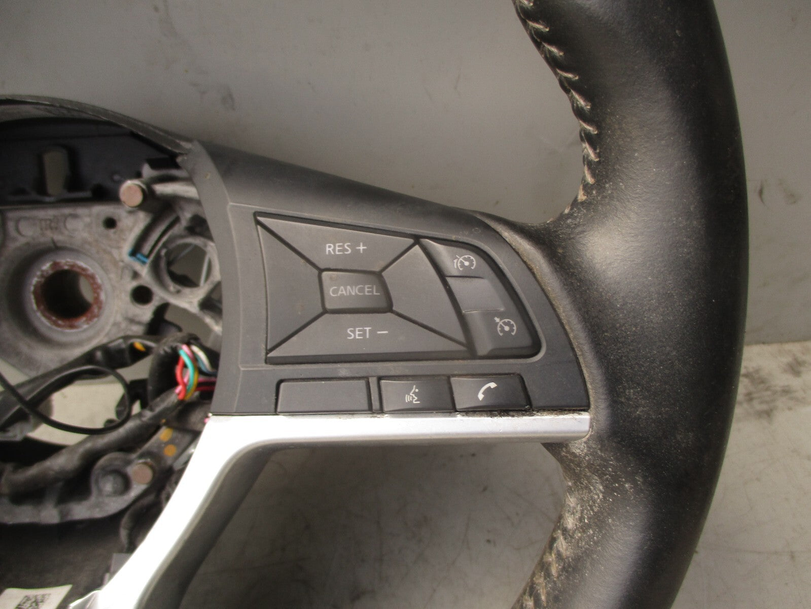 2019 NISSAN MICRA K14 MK5 3 SPOKE MULTIFUNCTION STEERING WHEEL 34231448E