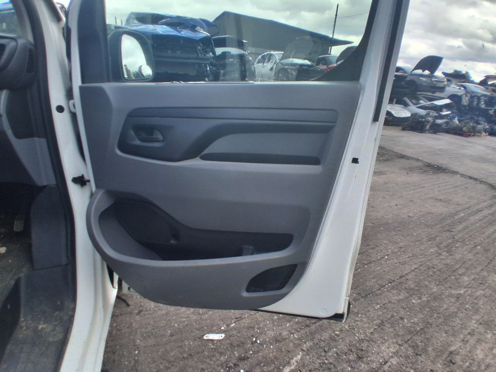 2019 CITROEN DISPATCH VIVARO MK3 OSF DRIVER SIDE FRONT WINDOW MOTOR REGULATOR