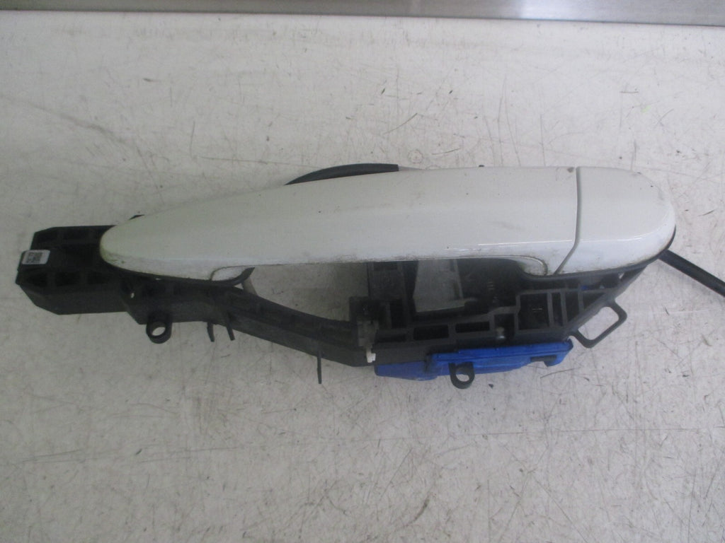 BMW 1 SERIES F20 2018 NSR PASSENGER SIDE DOOR HANDLE WHITE 51227321641