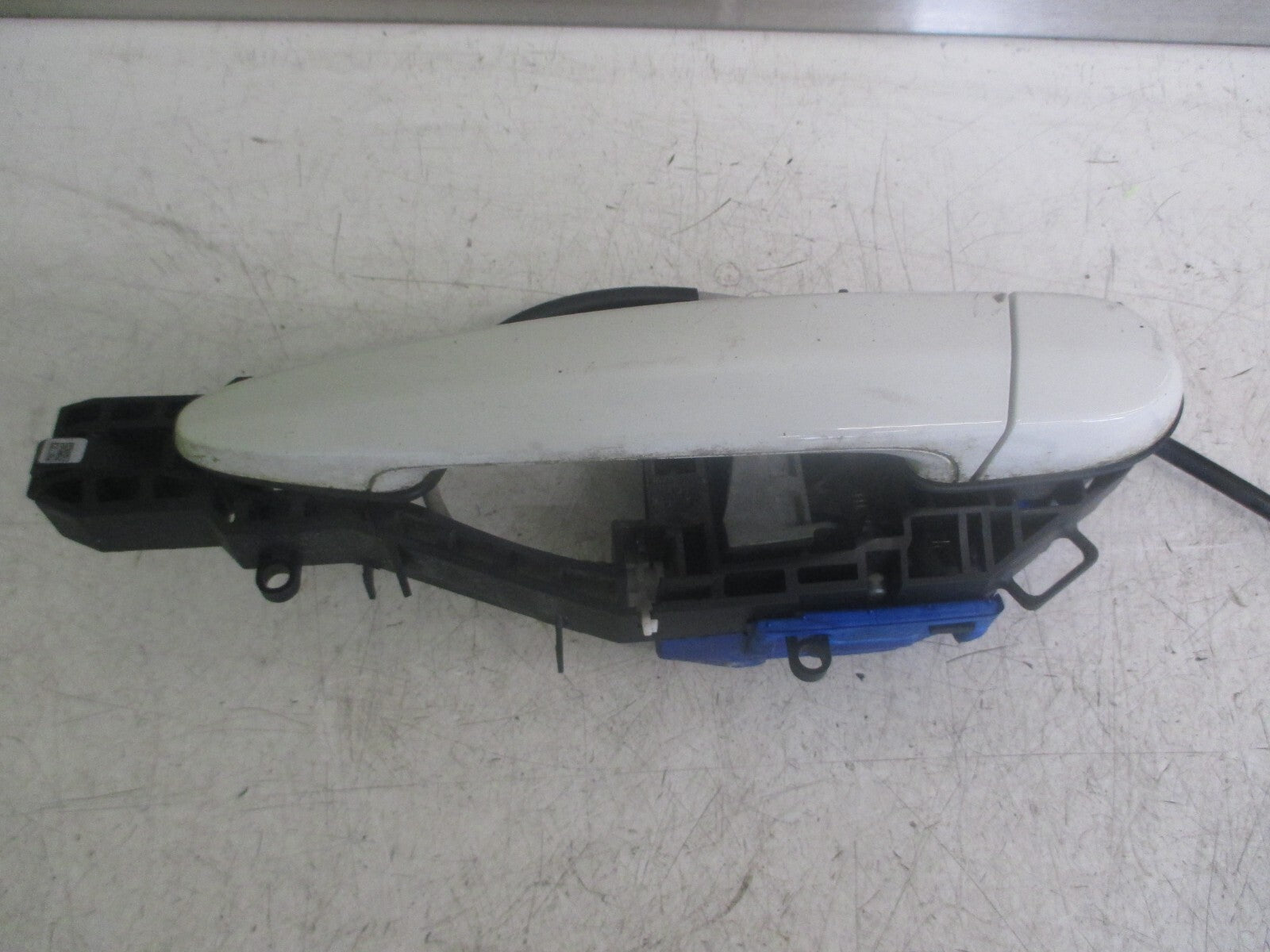 BMW 1 SERIES F20 2018 NSR PASSENGER SIDE DOOR HANDLE WHITE 51227321641