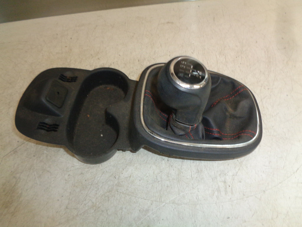 VAUXHALL CORSA D 2013 5 SPEED GEARSTICK KNOB CUP HOLDERS 13205815