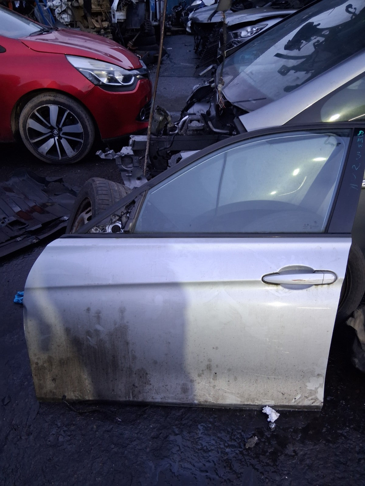 2018 BMW 3 SERIES F30 SALOON NSF PASSENGER SIDE FRONT LEFT BARE DOOR SILVER