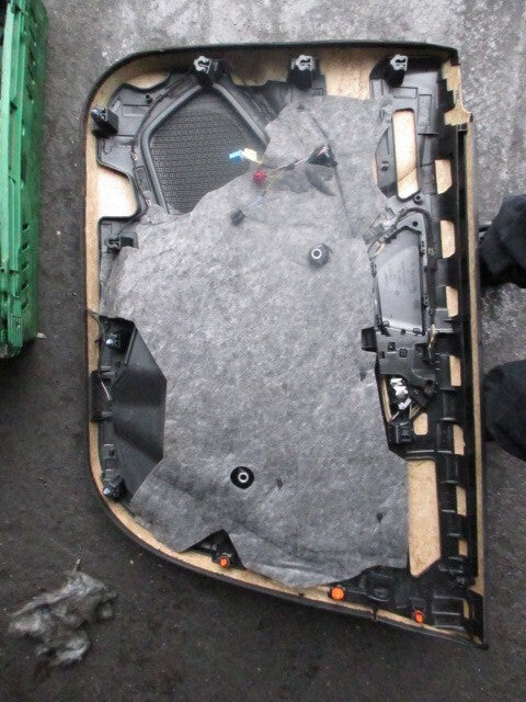 2018 MERCEDES A CLASS W176 NSF PASSENGER SIDE FRONT DOOR CARD A2467201348