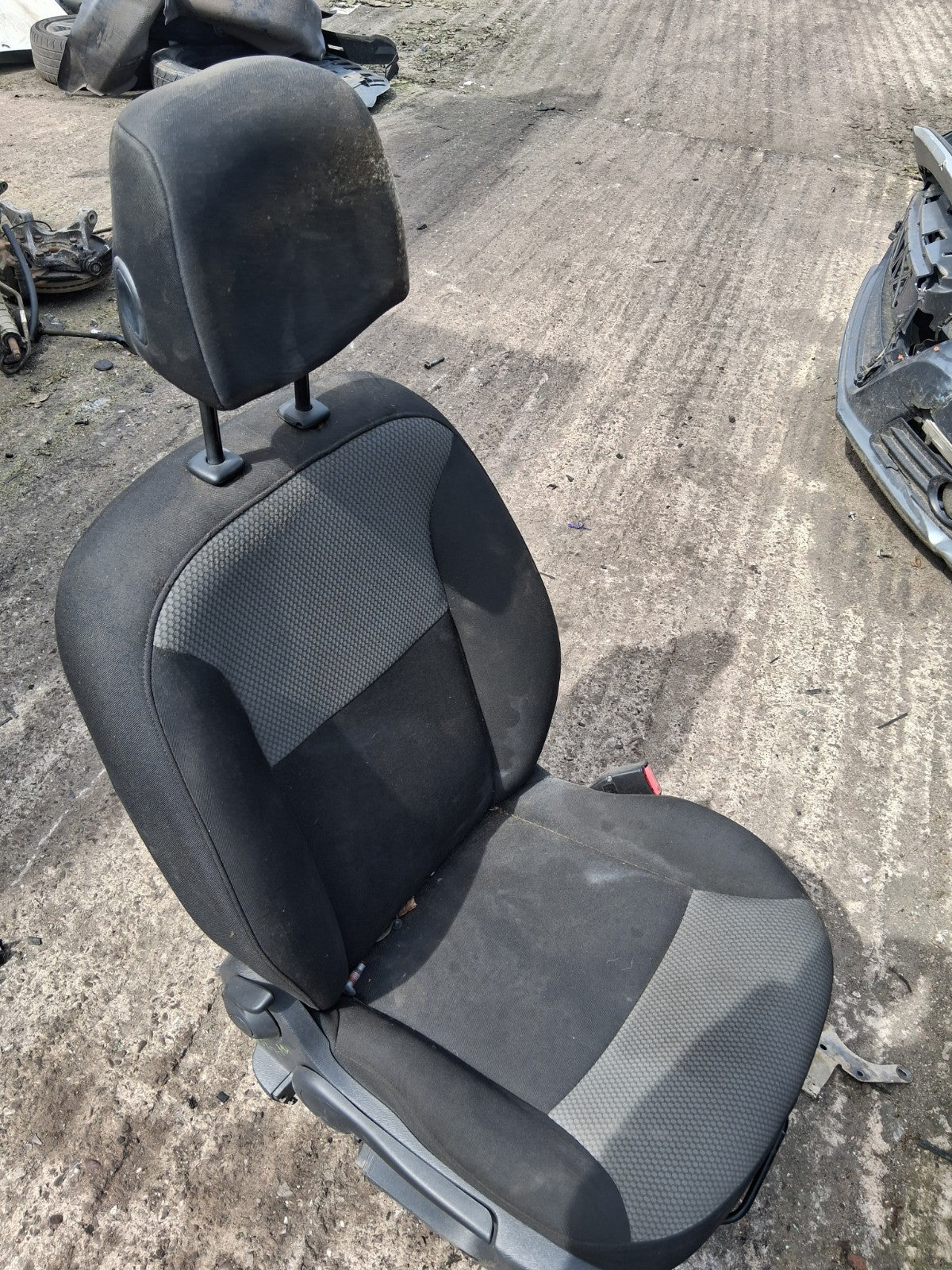 2020 RENAULT KANGOO MK2 OSF DRIVER SIDE FRONT RIGHT COMPLETE FABRIC SEAT