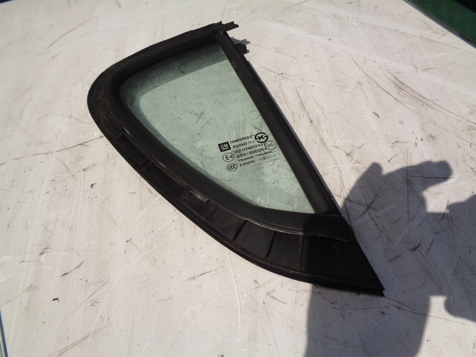VAUXHALL VIVA 2017 OFF DRIVER SIDE REAR WINDOW QUARTER GLASS