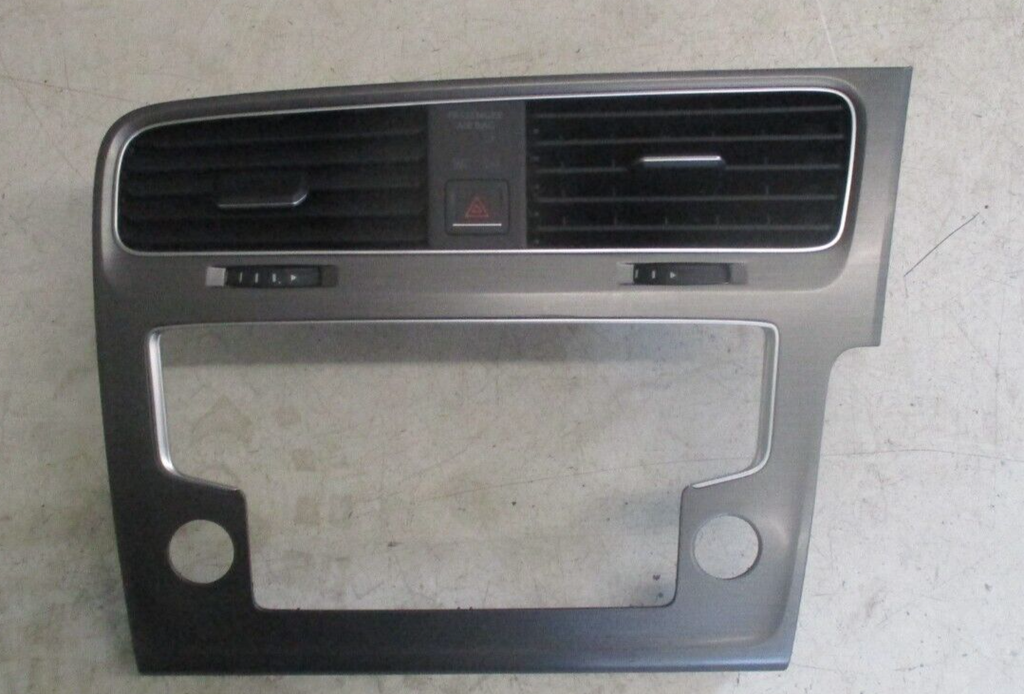 VW VOLKSWAGEN GOLF MK7 2013 SAT NAV DISPLAY SCREEN TRIM & VENTS ZSB5G2819728