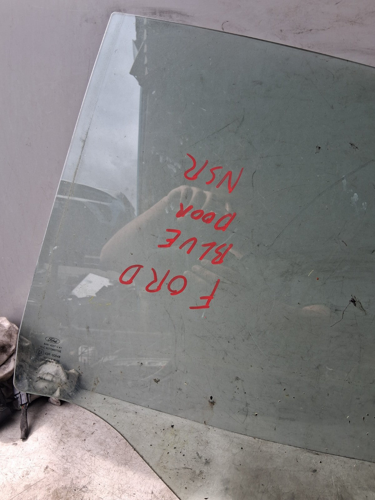 FORD FIESTA MK7 NSR PASSENGER SIDE REAR LEFT WINDOW GLASS 8A61A25713