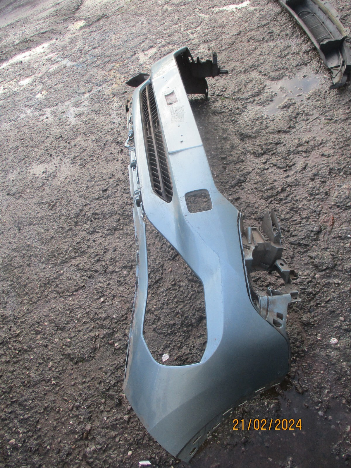 CITROEN C4 MK3 2022 FRONT UPPER BUMPER BLUE DAMAGED