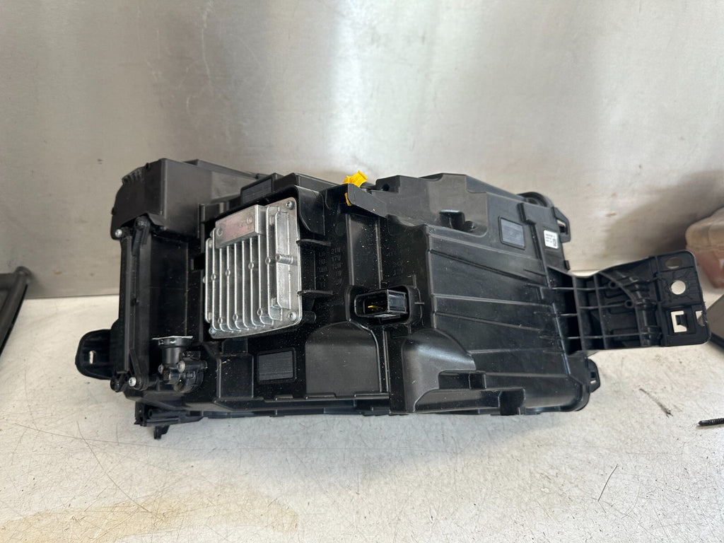 2022 CITROEN C5 AIRCROSS NS PASSENGER FRONT HEADLIGHT LED 9845356080 SPARES