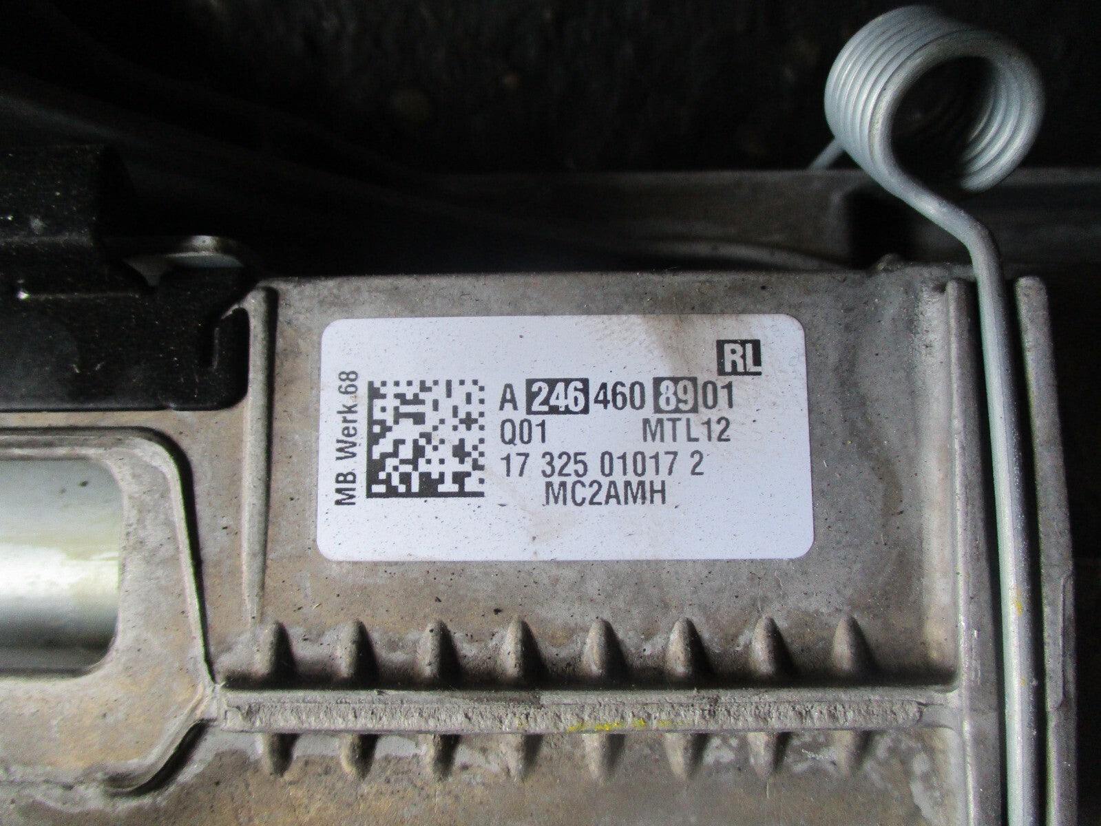 MERCEDES BENZ 2017 A CLASS W176 STEERING COLUMN A2464608901