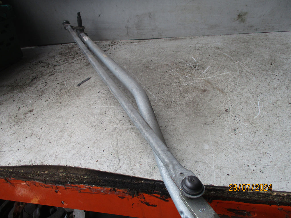 2007 PEUGEOT 308 FRONT WINDSCREEN WIPER MOTOR LINKAGE 3397021099