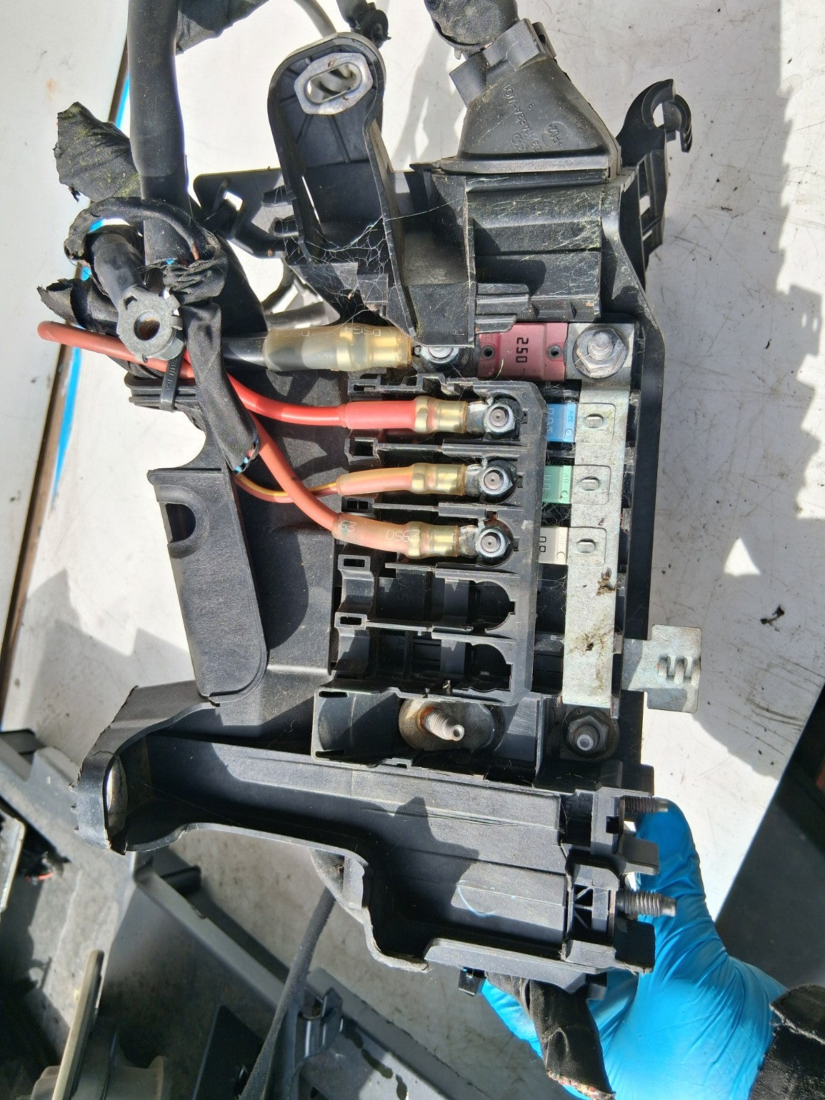 MERCEDES BENZ CLA 2016 C117 2.1 DIESEL RELAY FUSE BOX ASSEMBLY