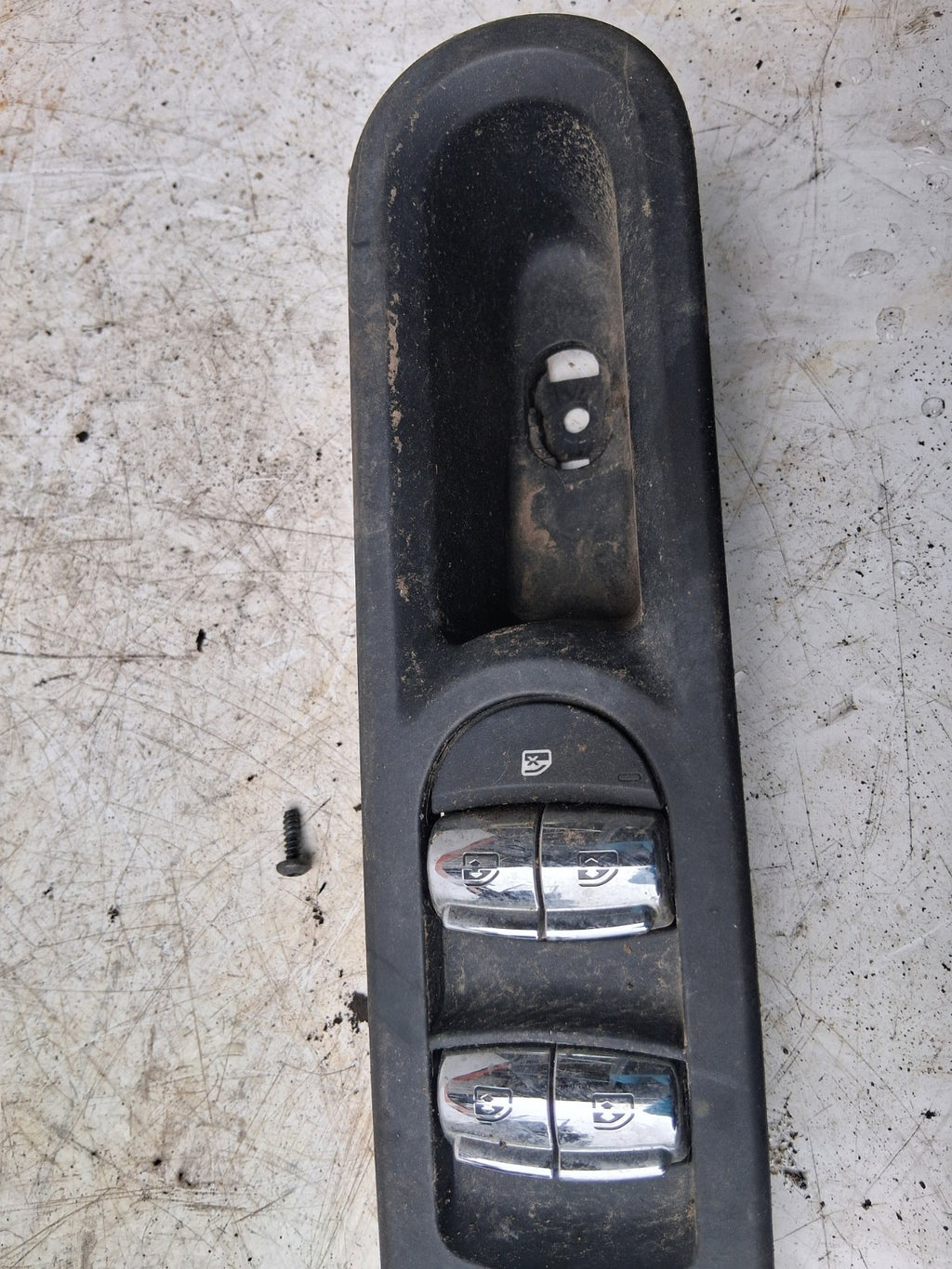 2021 BMW MINI COUNTRYMAN F60 OSF DRIVER SIDE FRONT RIGHT WINDOW SWITCH 9354859