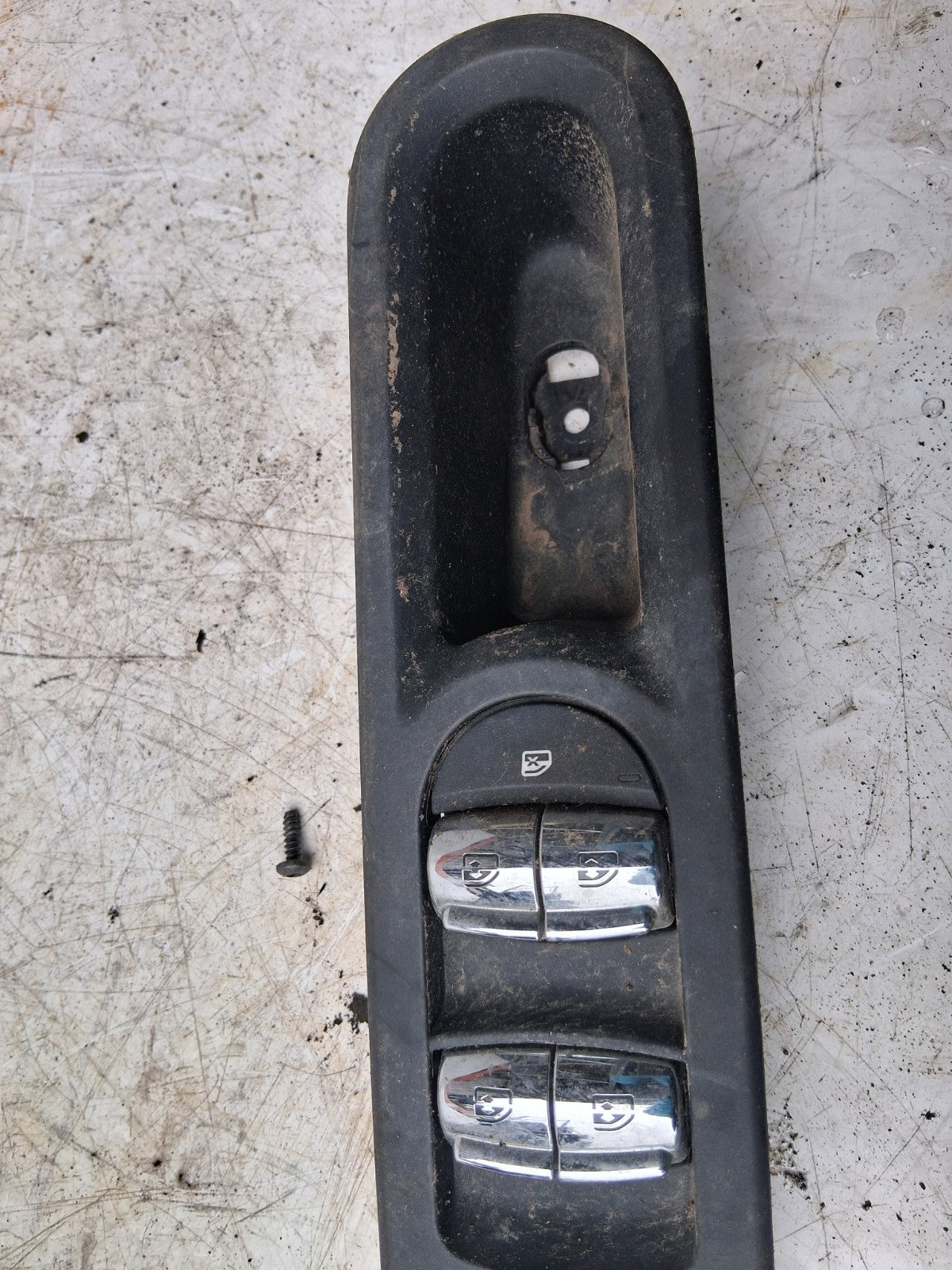 2021 BMW MINI COUNTRYMAN F60 OSF DRIVER SIDE FRONT RIGHT WINDOW SWITCH 9354859