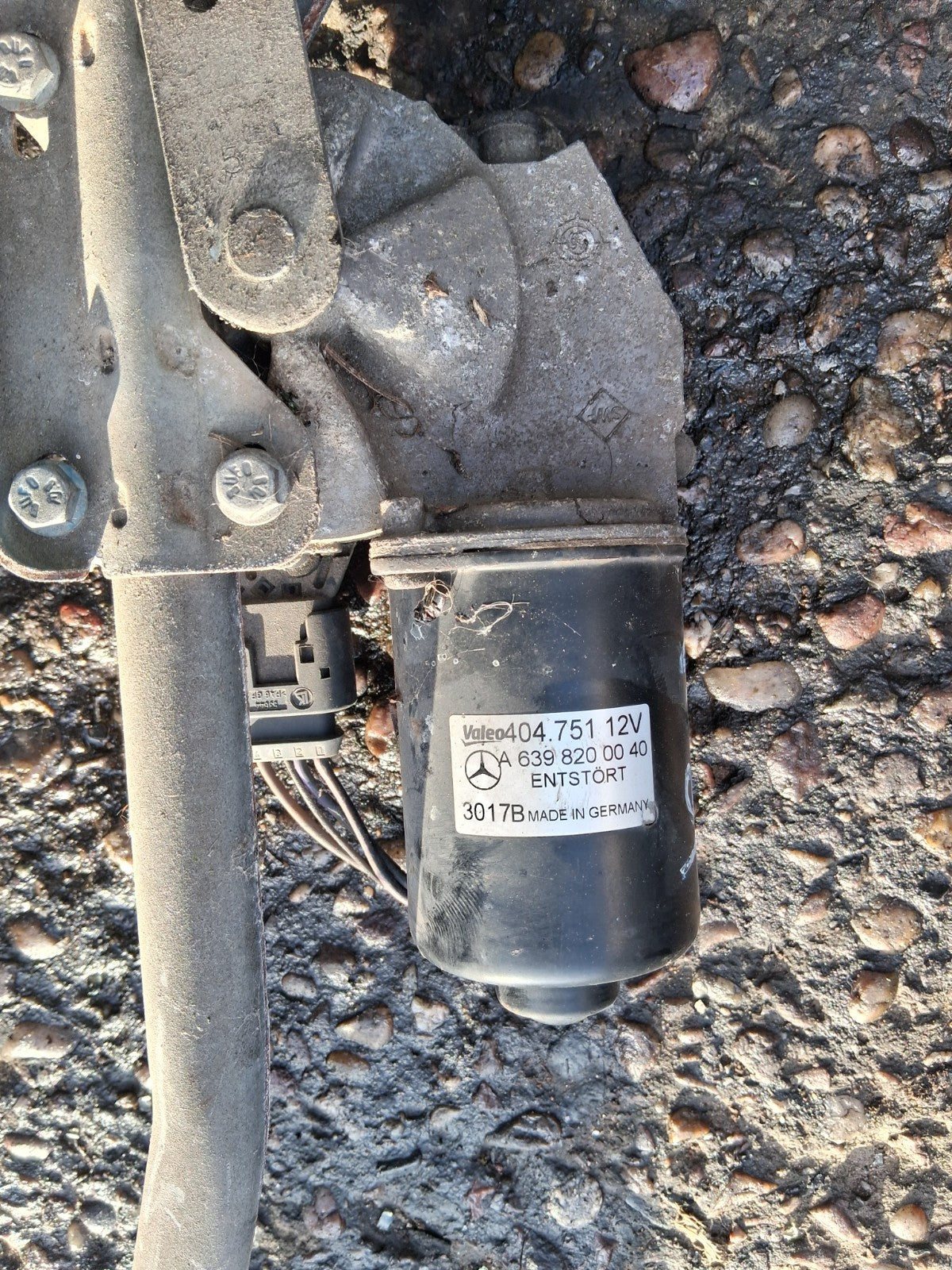 2007 MERCEDES BENZ VITO W639 FRONT WINDSCREEN WIPER MOTOR LINKAGE A6398200040