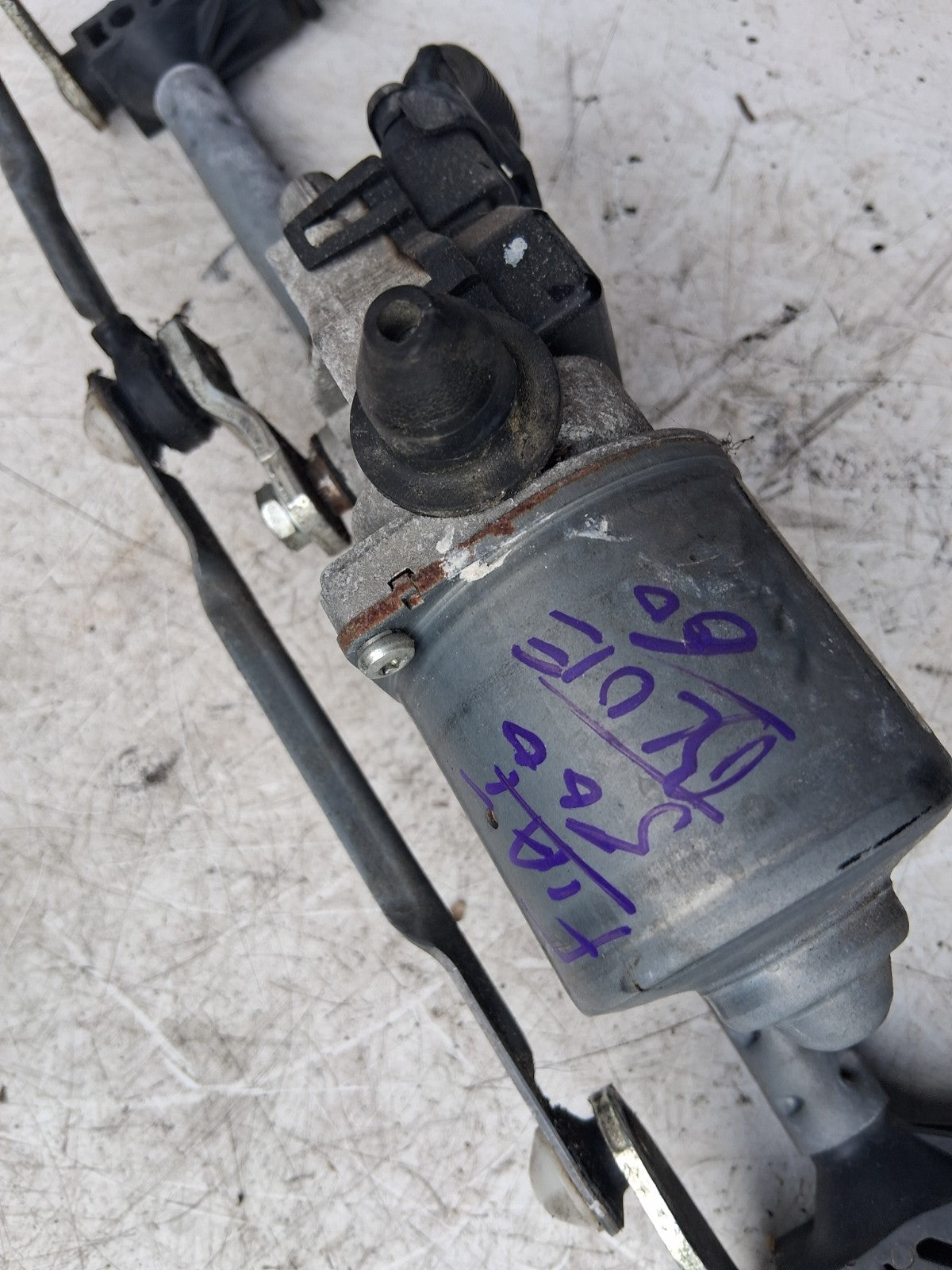 2010 FIAT 500 LOUNGE MK1 FRONT WINDSCREEN WIPER MOTOR LINKAGE MS1592008660