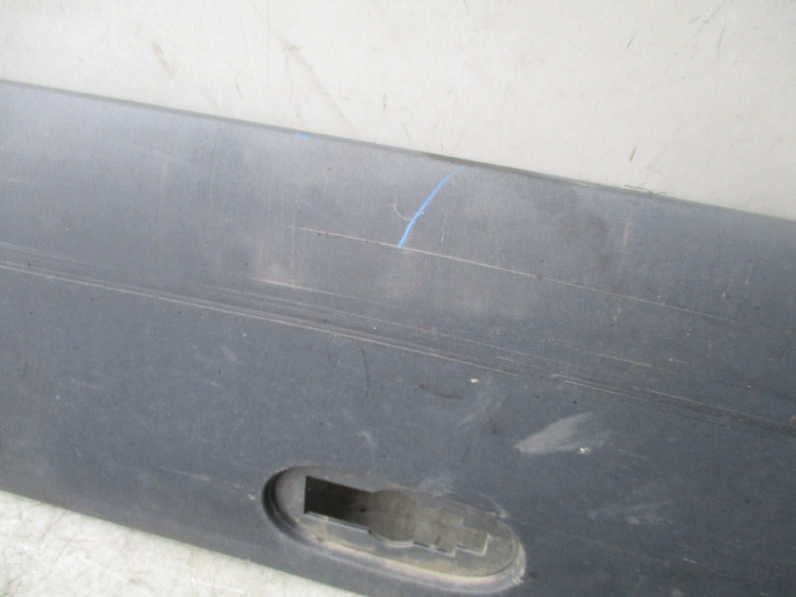 MERCEDES BENZ SPRINTER W907 2019 OSR DRIVER SIDE REAR MOULDING TRIM A9106907200