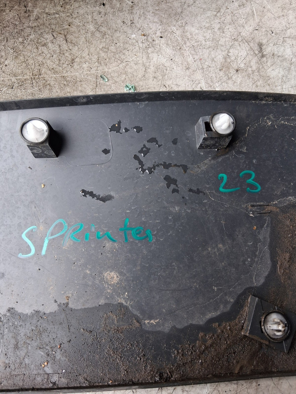 2023 MERCEDES SPRINTER SIDE REAR MOULDING TRIM A9106906300