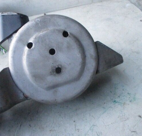 2007 VAUXHALL CORSA TOP ENGINE MOUNT SUPPORT BRACKET 468646740