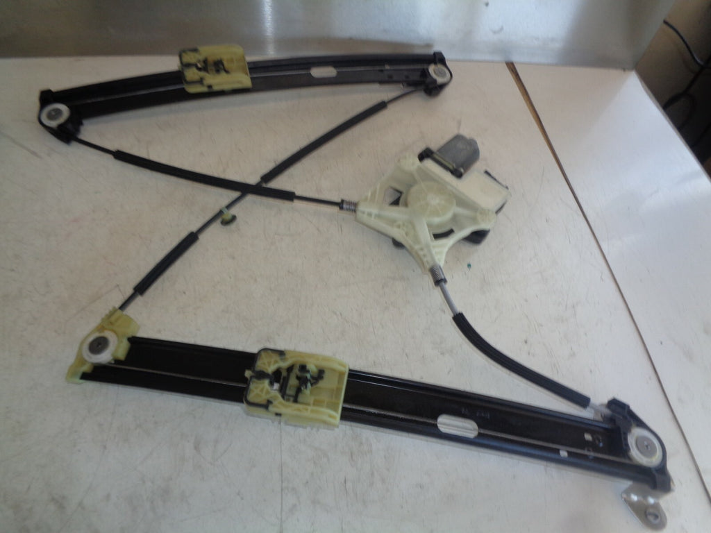 VW VOLKSWAGEN POLO MK6 2019 NS PASSENGER FRONT WINDOW REGULATOR MOTOR 2G6839461C