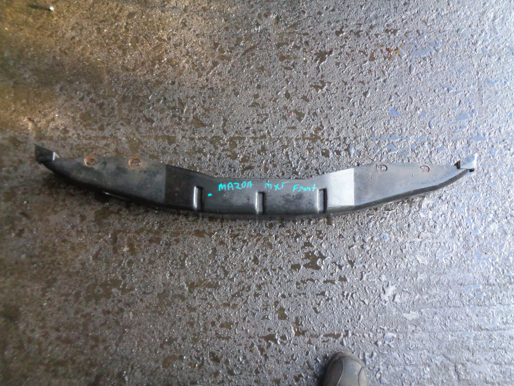 MAZDA MX5 NB MK2 2000 FRONT PLASTIC CRASH BUMPER REINFORCEMENT SUPPORT BAR BEAM