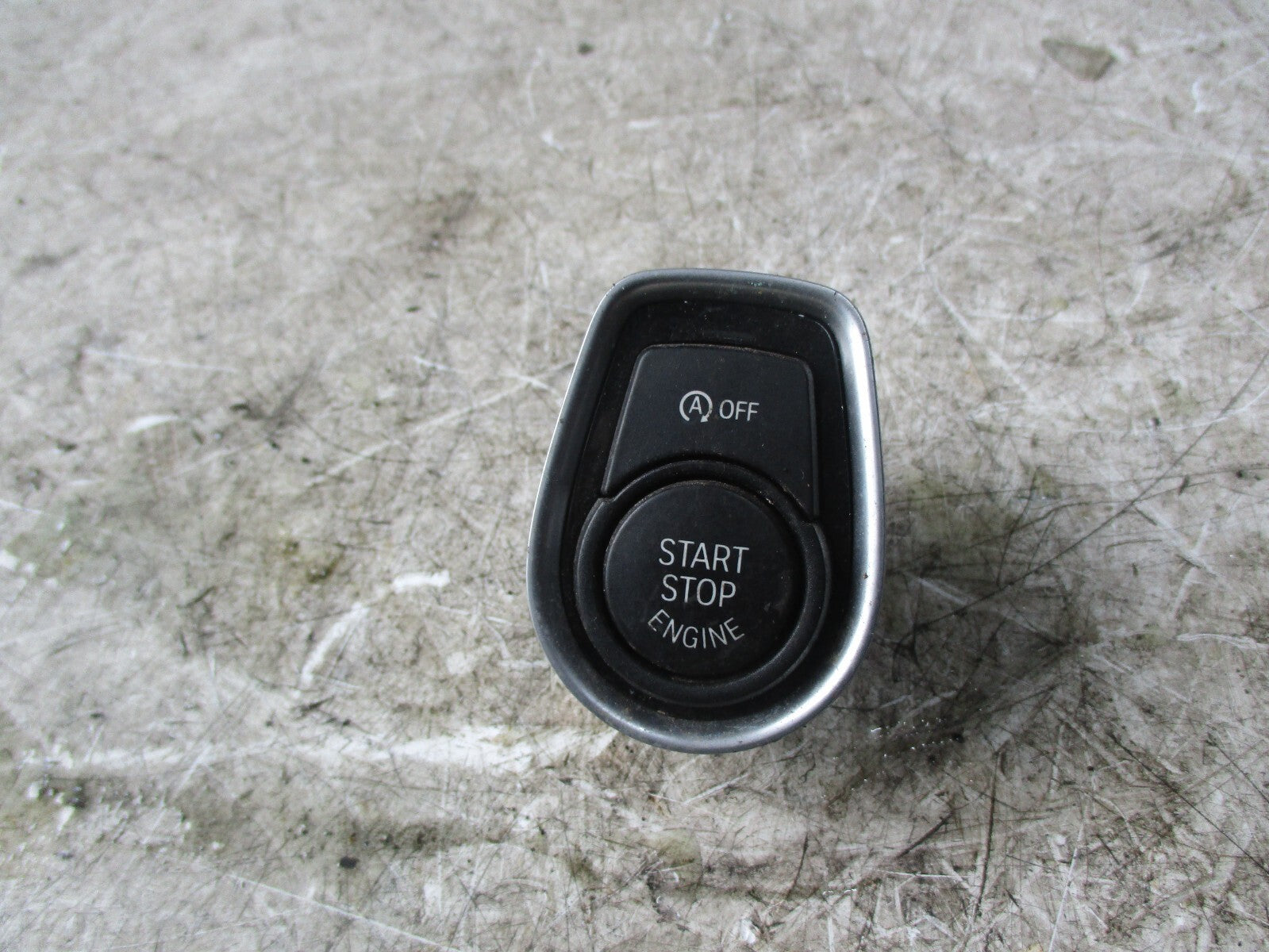 BMW F30 2017 ENGINE START/STOP LGNITION BUTTON 9250734