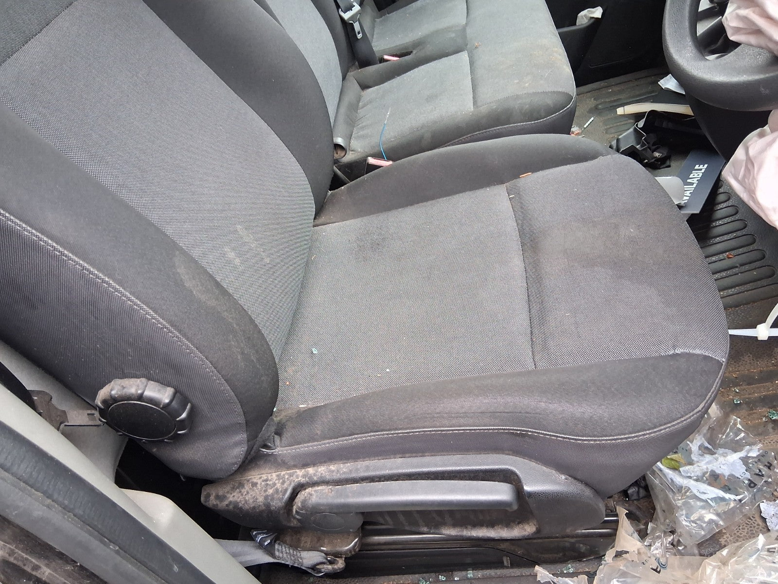 2021 NISSAN NV400 MK1 OSF DRIVER SIDE FRONT RIGHT SEAT COMPLETE FABRIC