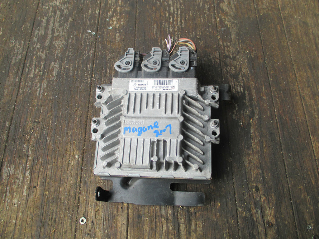 RENAULT MEGANE MK2 2007 1.5 DCI ECU ENGINE CONTROL MODULE UNIT 8200843713