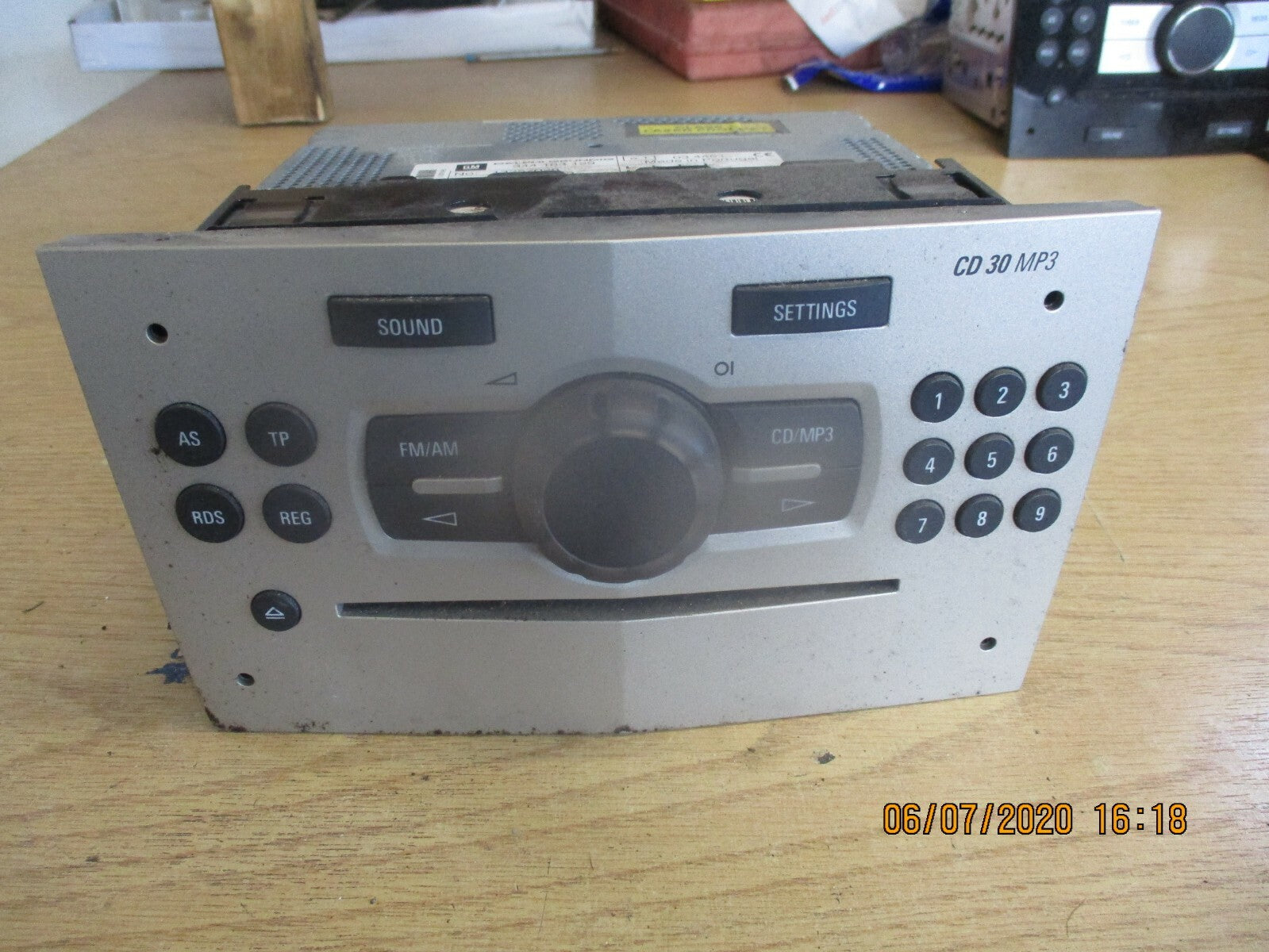 VAUXHALL CORSA D/ ZAFIRA D RADIO CD PLAYER HEAD UNIT 344183129