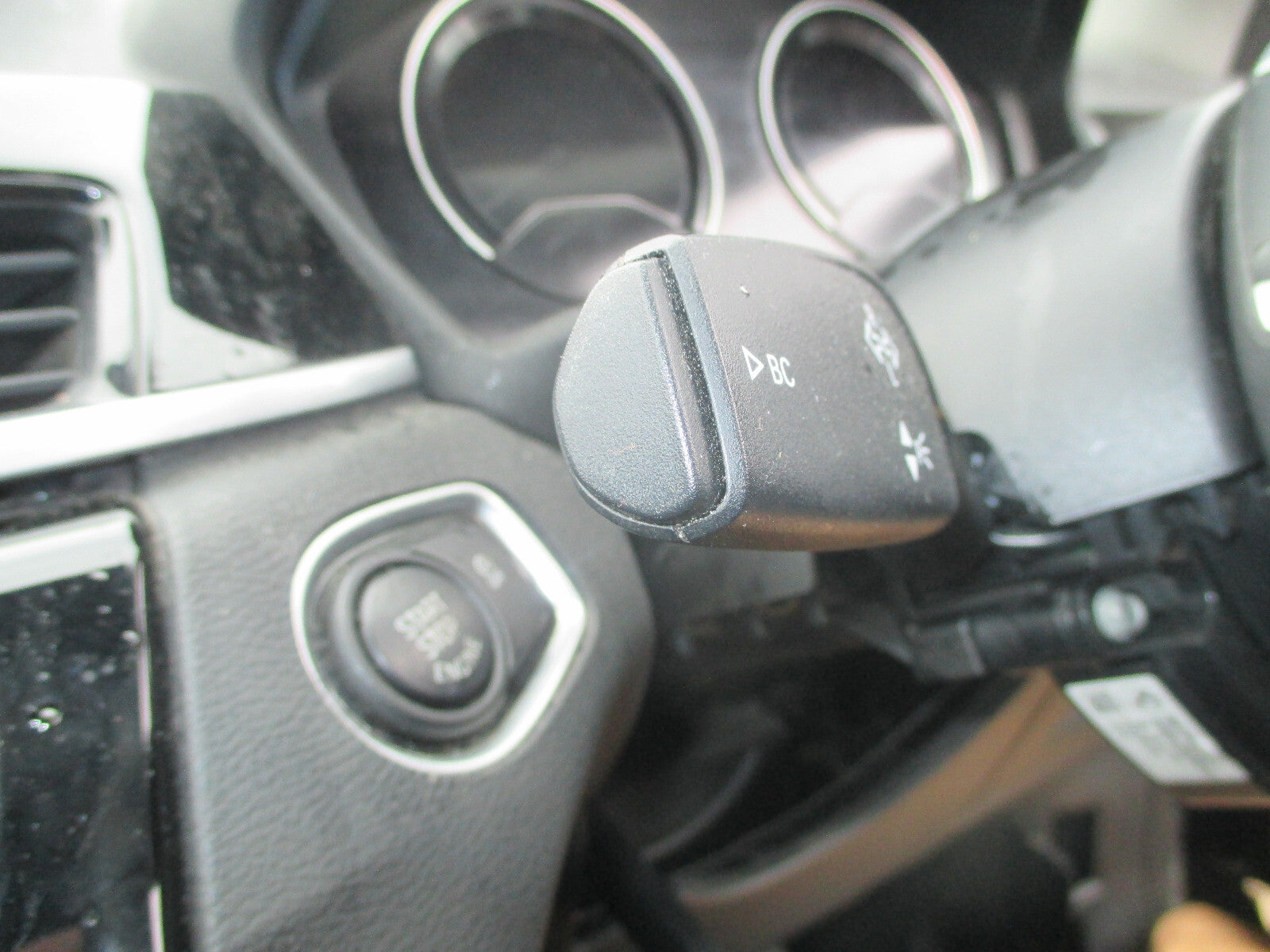 BMW X1 2018 F48 WIPER INDICATOR STALK SWITCH SQUIB UNIT