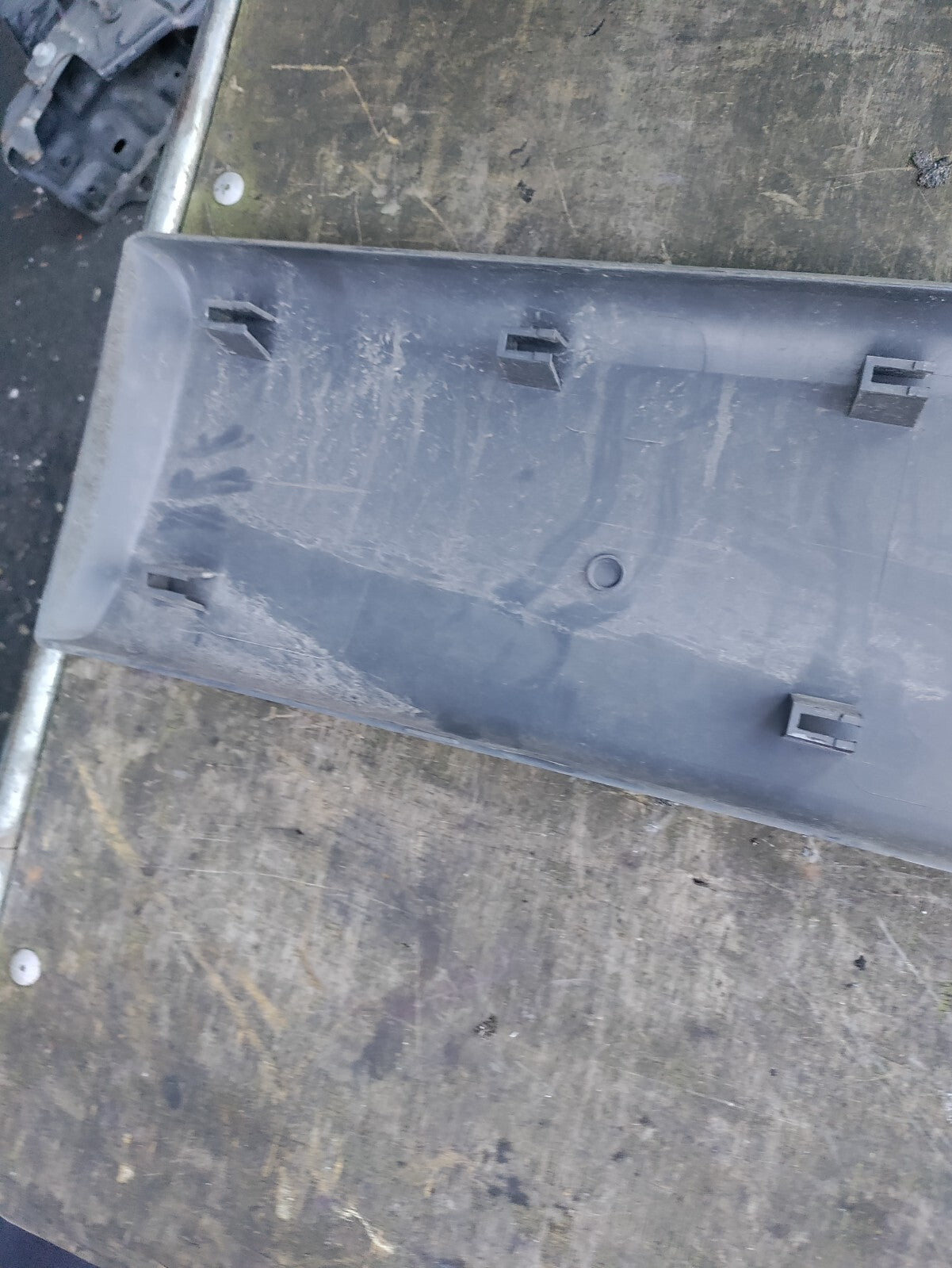 2012 VAUXHALL VIVARO MK1 OS DRIVER SIDE MOULDING 8200036089