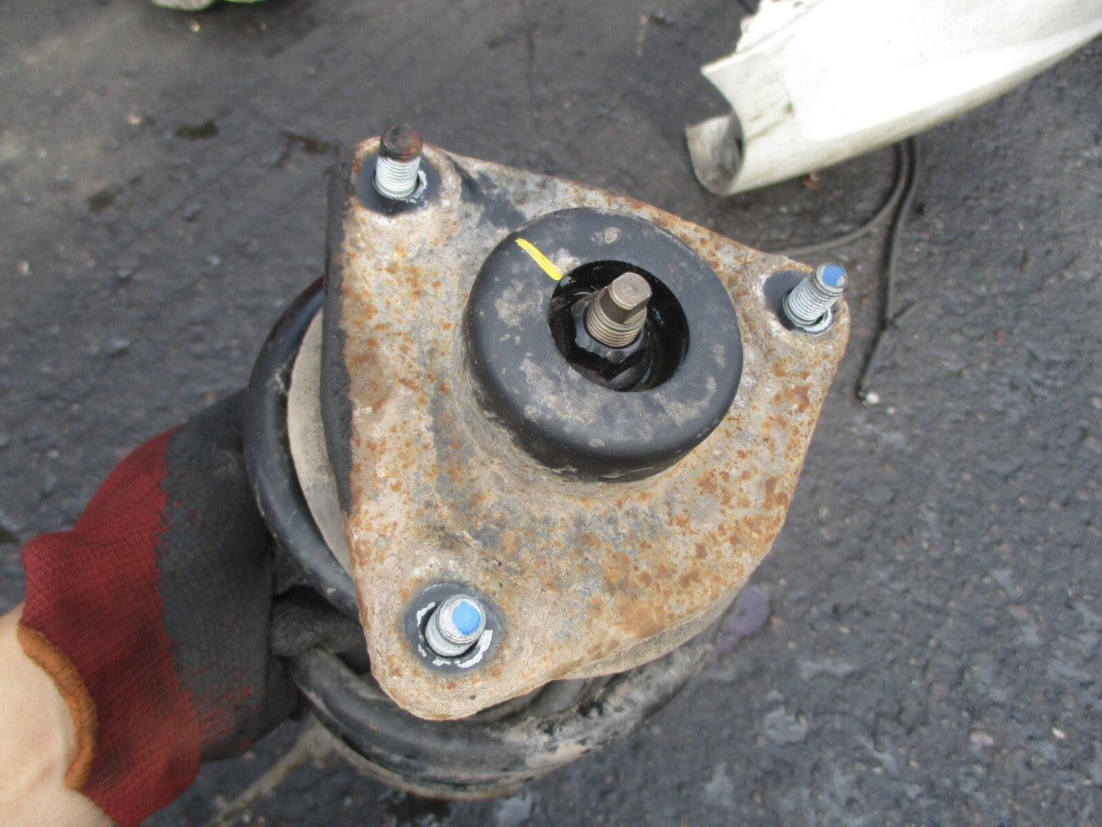 HYUNDAI IX35 2012 NSF PASSENGER SIDE FRONT SHOCK ABSORBER 546502Y610