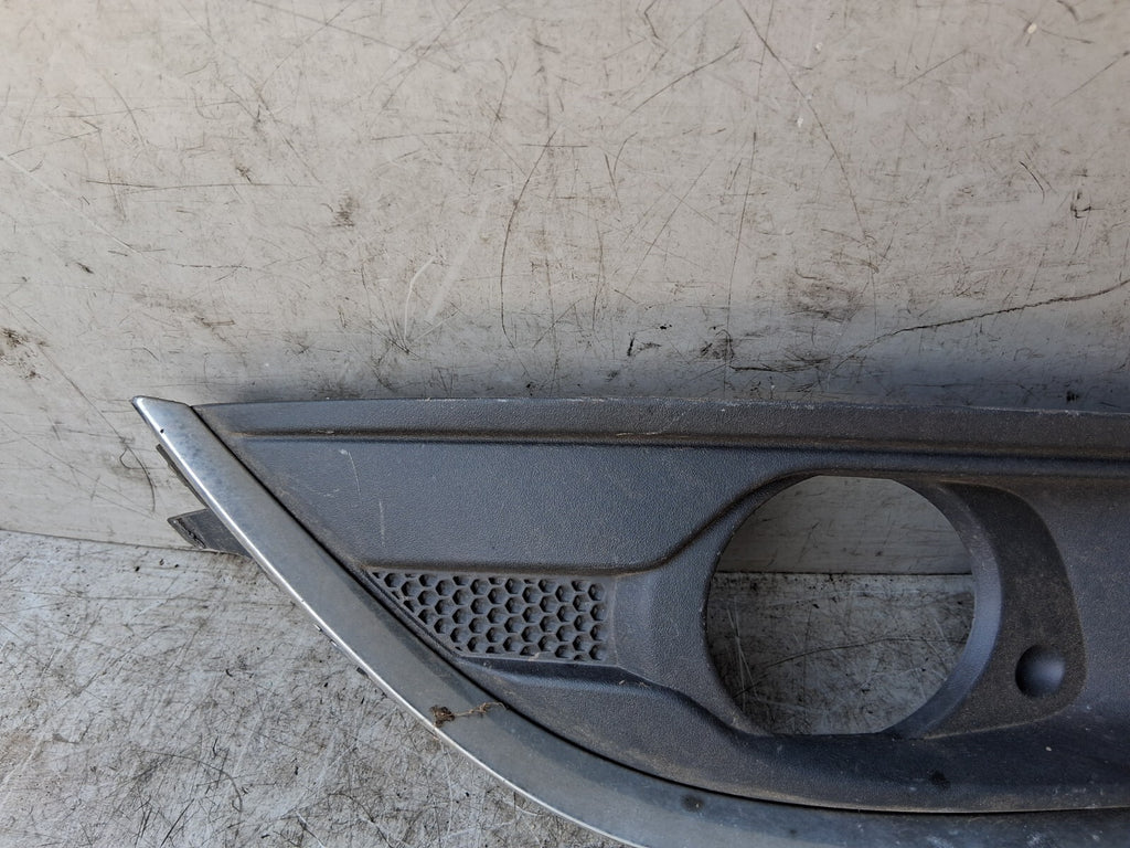 VAUXHALL CORSA D 2011 OSF DRIVER SIDE FRONT RIGHT FOG LIGHT TRIM 475498858