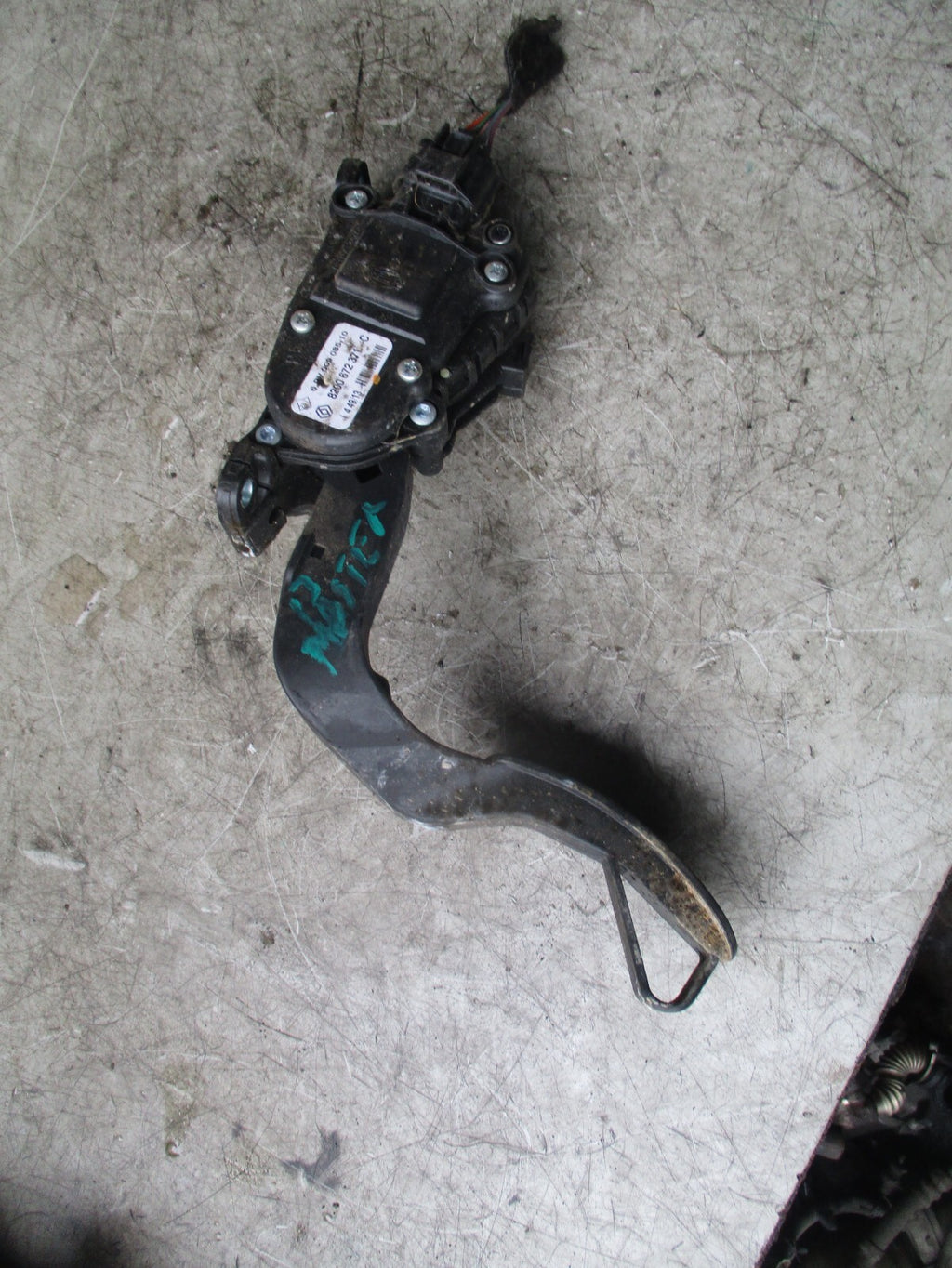2013 RENAULT MASTER MK3 THROTTLE PEDAL 8200672371C