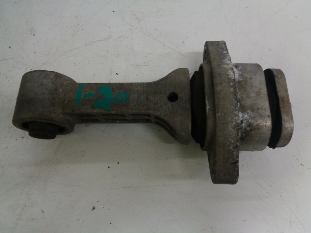 HYUNDAI i20 GEARBOX MOUNTING BRACKET ASSEMBLY