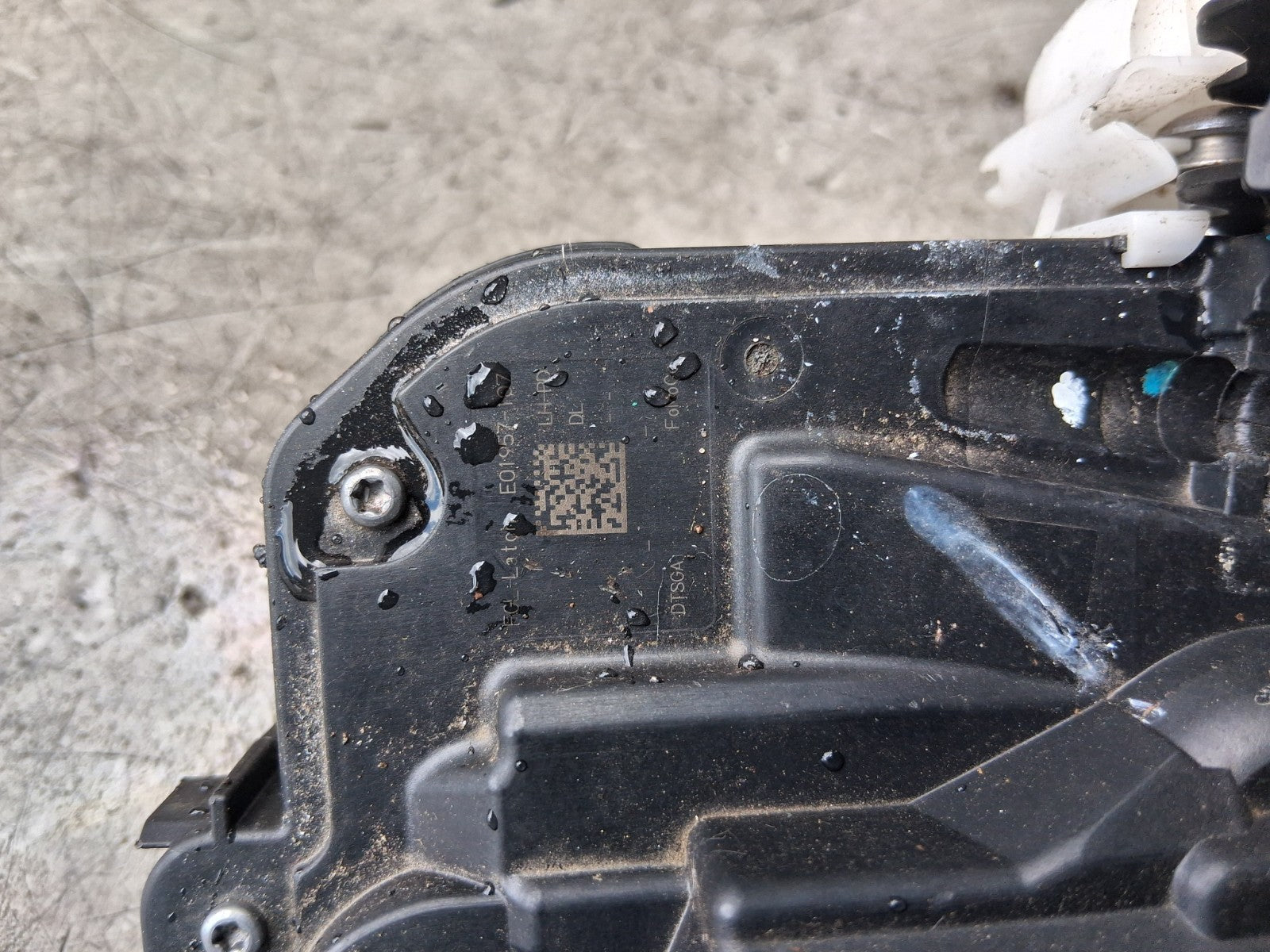 2021 FORD FOCUS MK4 NSF PASSENGER SIDE FRONT DOOR LOCK MECHANISM JX7BA264A27