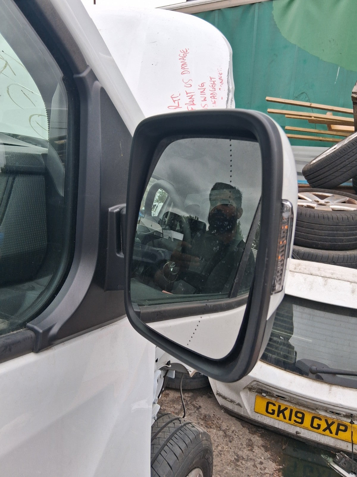2024 RENAULT TRAFIC X82 FACELIFT OS DRIVER SIDE MANUALFOLD LED WING MIRROR WHITE
