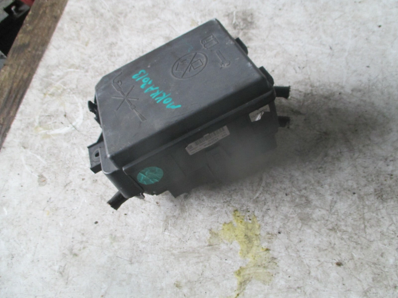 VAUXHALL MOKKA 2013 MK1 J13 FUSE BOX 95363744