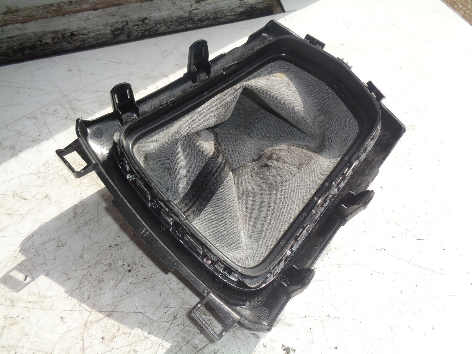 NISSAN QASHQAI MK2 J11 2019 GEARSTICK SURROUND CHROME TRIM