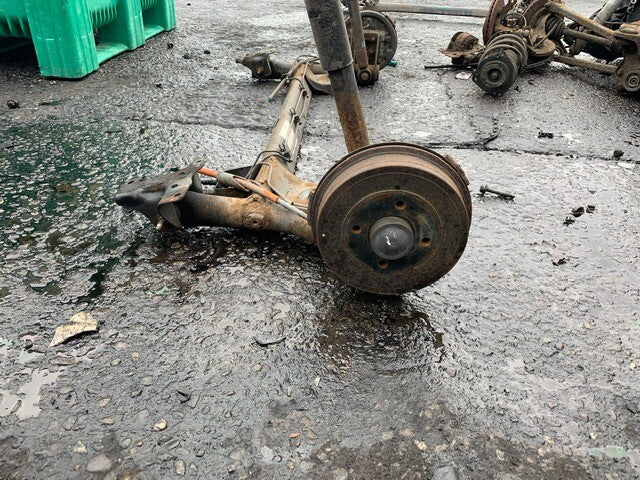 RENAULT TWINGO (MK2) COMPLETE REAR AXLE HUBS STRUTS