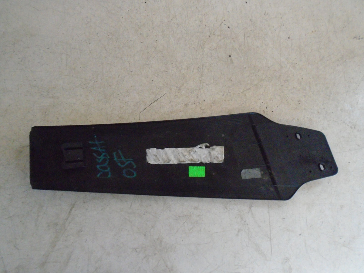 VOLKSWAGEN PASSAT OSF FRONT DRIVER SIDE EXTERIOR PILLAR TRIM 3C8853318