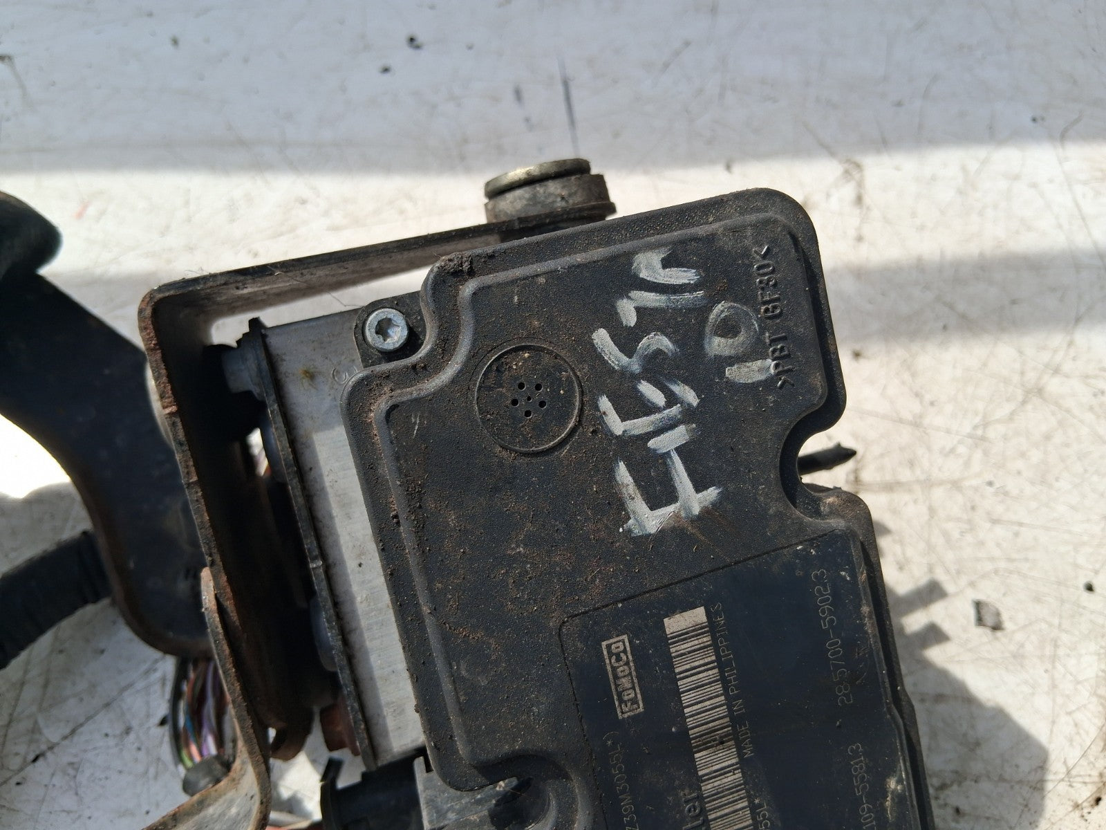 2010 FORD FIESTA MK7 ABS PUMP CONTROL MODULE 8V512M110AD